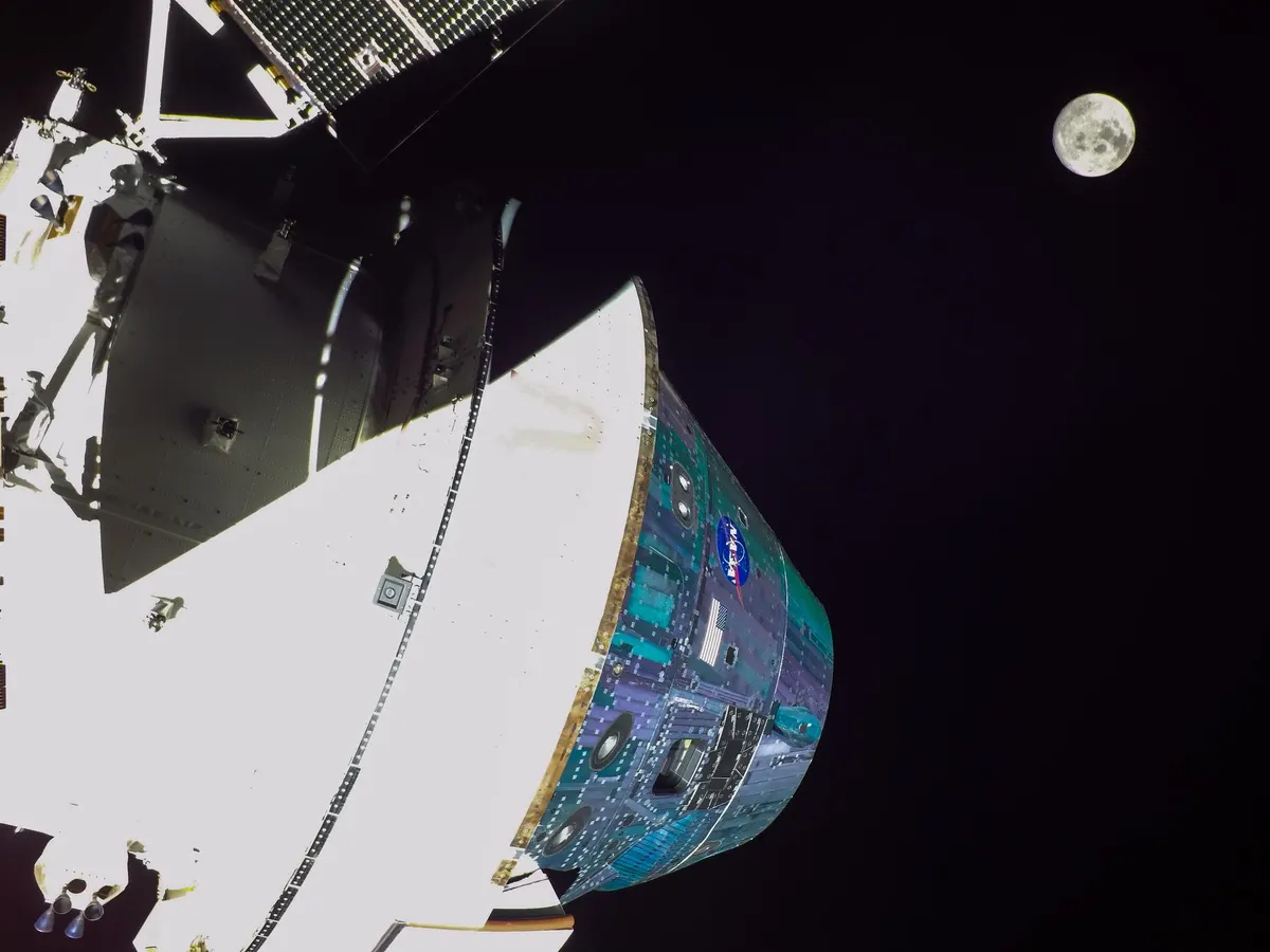 Orion spacecraft approaching the Moon